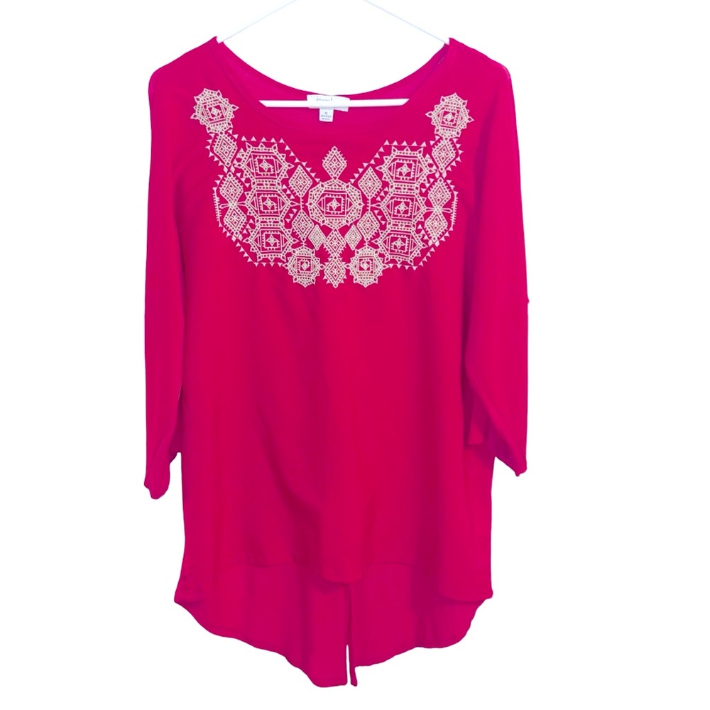 Great Northwest Indigo Woman’s Fuschia 3/4 Sleeve Top with Embroidered Detail